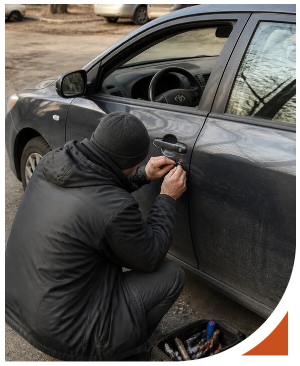 Профессиональное вскрытие автомобиля Тойота без повреждений в Ржеве